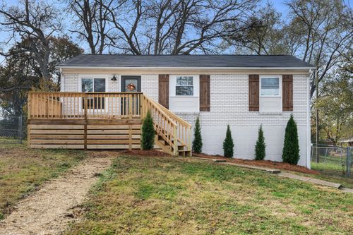 207 Sunset Blvd, Gallatin, TN, 37066-2035 | Card Image