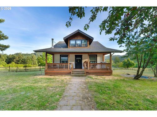 17867 Highway 42, Myrtle Point, OR, 97458-9843 | Card Image