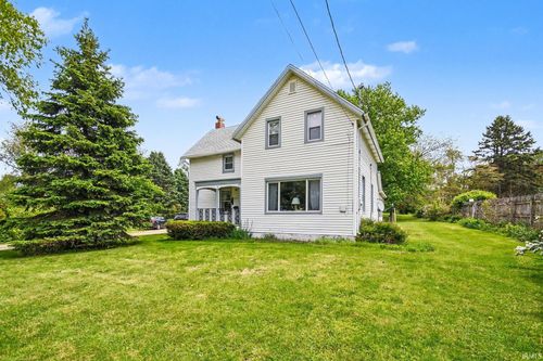 1200 N Huntington St, Syracuse, IN, 46567-1040 | Card Image