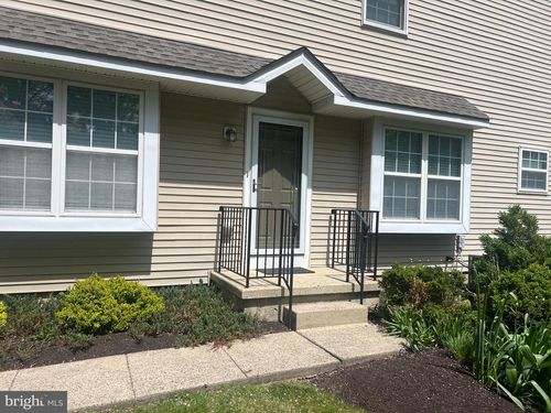 1470 Sweetbriar Dr, JAMISON, PA, 18929-1650 | Card Image