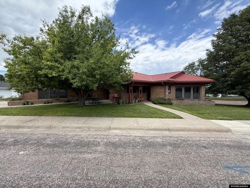 103 Park Ave, Wheatland, WY, 82201-3319 | Card Image