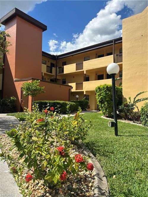 503-6136 Whiskey Creek Dr, FORT MYERS, FL, 33919-8727 | Card Image