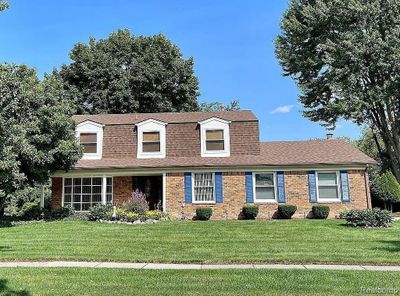 5184 Hertford Drive, Home with 4 bedrooms, 2 bathrooms and null parking in Troy MI | Image 1