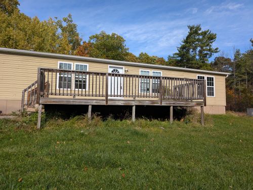 11 Jackson St, Port Henry, NY, 12974-1402 | Card Image