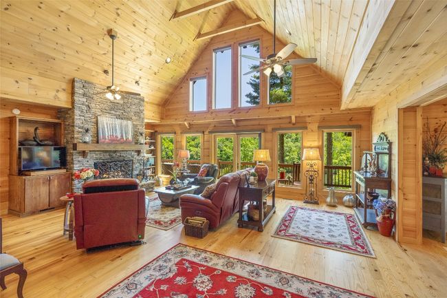 65 W Stone Pointe Ln, House other with 3 bedrooms, 5 bathrooms and null parking in Cullowhee NC | Image 10