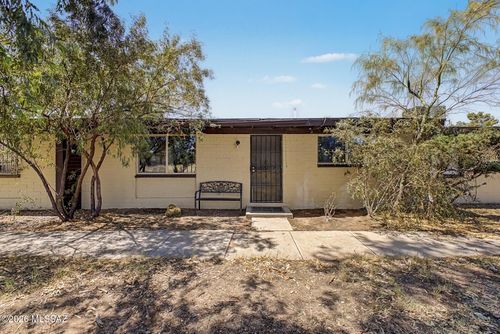 3998 S Evergreen Ave, Tucson, AZ, 85730-3903 | Card Image
