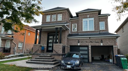 2-338 Van Kirk Dr, Brampton, ON, L7A1V5 | Card Image