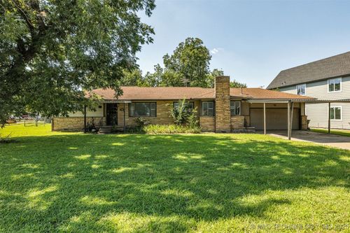 804 N Main St, Broken Arrow, OK, 74012-2627 | Card Image