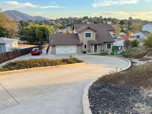 10423 Madrid Way, Spring Valley, CA, 91977-1916 | Card Image