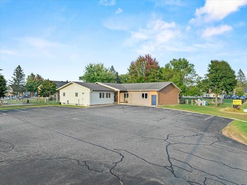 1017 W Laurel Street, Marshfield, WI, 54449 | Card Image