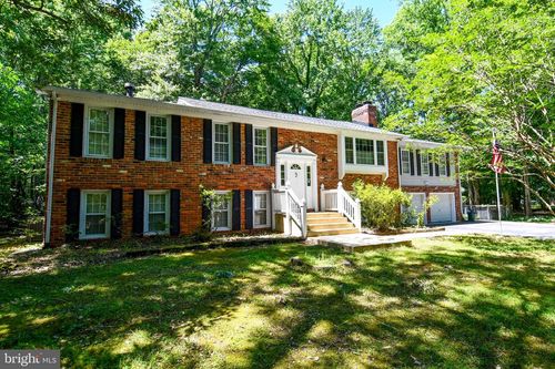 8870 Brook Dr, Waldorf, MD, 20603-6009 | Card Image