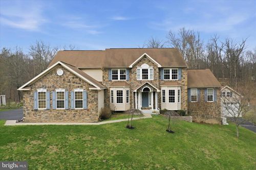 10 Cardiff Ct, HEDGESVILLE, WV, 25427-6979 | Card Image