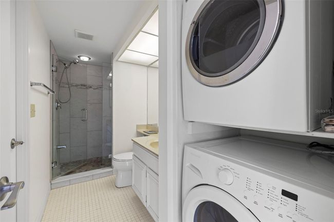 In unit laundry | Image 26