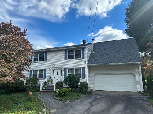 8 Old Simmonsville Road, Johnston, RI, 02919 | Card Image