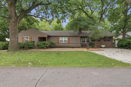 1440 E 55th Place, Tulsa, OK, 74105 | Card Image