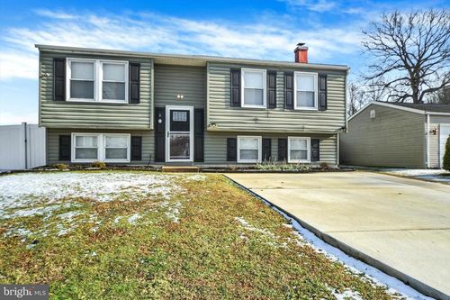 6 Storeys Ct, NOTTINGHAM, MD, 21236-2827 | Card Image