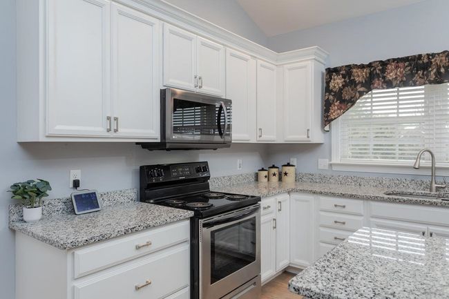 215 Heather Ln, House other with 3 bedrooms, 3 bathrooms and null parking in STAUNTON VA | Image 15