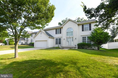 5 Brookstone Dr, SICKLERVILLE, NJ, 08081-1687 | Card Image