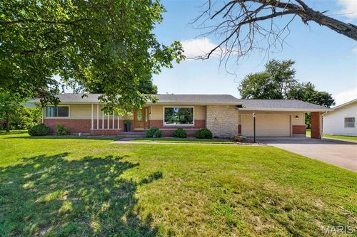 1007 Hillcrest Dr, Sparta, IL, 62286-1013 | Card Image