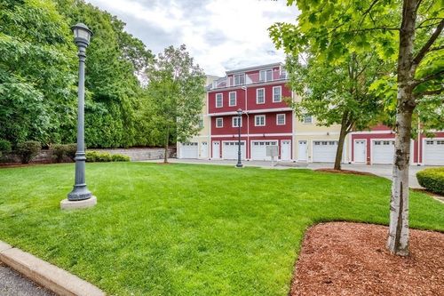 apt-14-40 Brattle St, Arlington, MA, 02476-4350 | Card Image