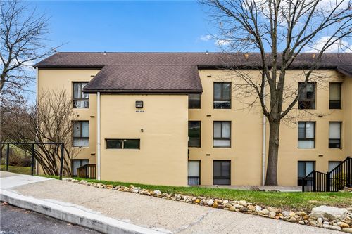 apt-403-2034 Swallow Hill Rd, Pittsburgh, PA, 15220-1639 | Card Image