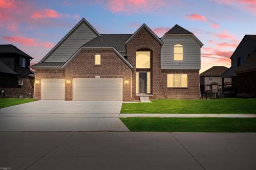 24599 Brookshire Dr, Macomb, MI, 48042-4733 | Card Image