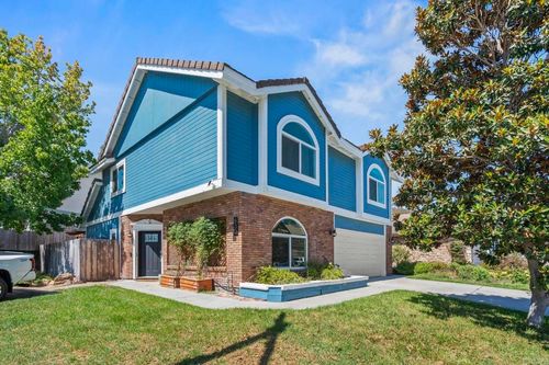 830 English Holly Ln, San Marcos, CA, 92078-4592 | Card Image