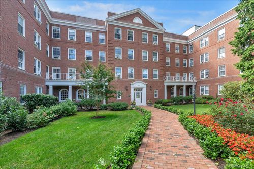 apt-1n-90 Knightsbridge Rd, Great Neck, NY, 11021-4525 | Card Image