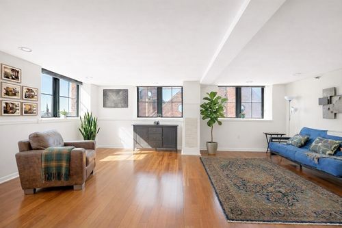 apt-501-200 Market St, Lowell, MA, 01852-6227 | Card Image