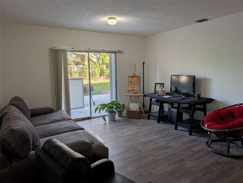 3421 Sw 40th Ave, West Park, FL, 33023-5623 | Card Image