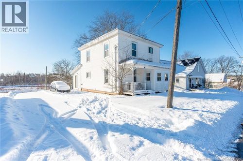 27 St James St, Sackville, NB, E4L4L7 | Card Image