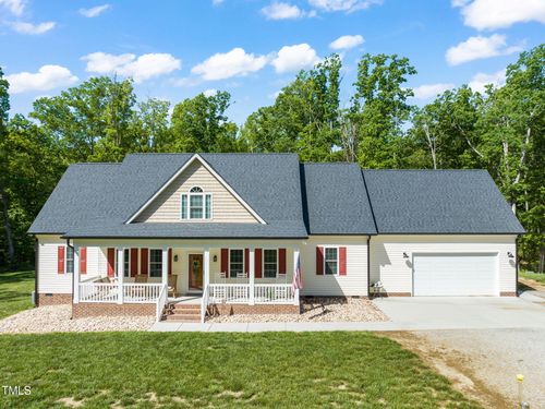 75 Acorn Dr, Clarksville, VA, 23927-4321 | Card Image