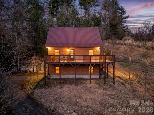 92 Arrowood Rd, Weaverville, NC, 28787-9043 | Card Image