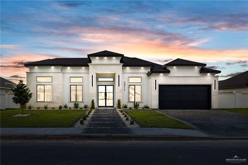2517 Trinity Ave, McAllen, TX, 78504-7008 | Card Image