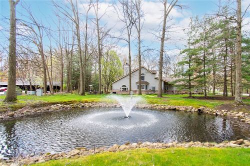 6747 Lockwood Blvd, Youngstown, OH, 44512-3947 | Card Image