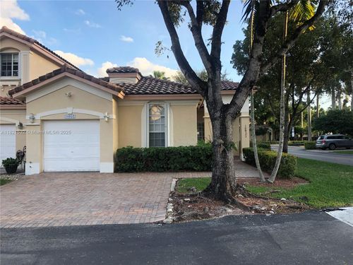 10932 Nw 69th St, Doral, FL, 33178-3739 | Card Image