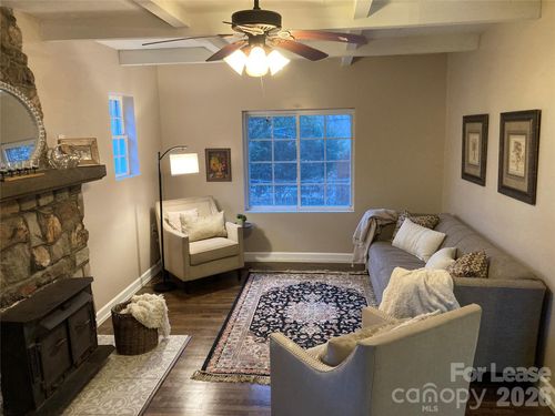 201 Merriman Rd, Hendersonville, NC, 28791-2135 | Card Image