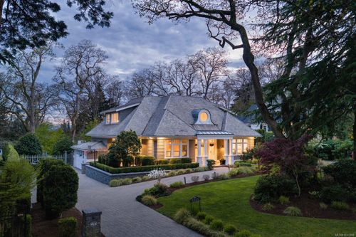 2545 Lansdowne Rd, Oak Bay, BC, V8R3P2 | Card Image