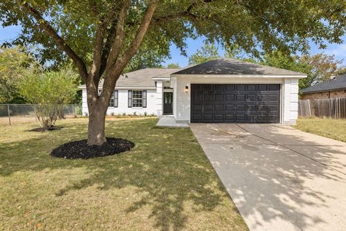 1006 Cottonbowl Dr, Taylor, TX, 76574-5167 | Card Image