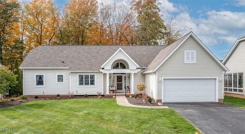 117 Barkwood Dr, Wadsworth, OH, 44281-8735 | Card Image