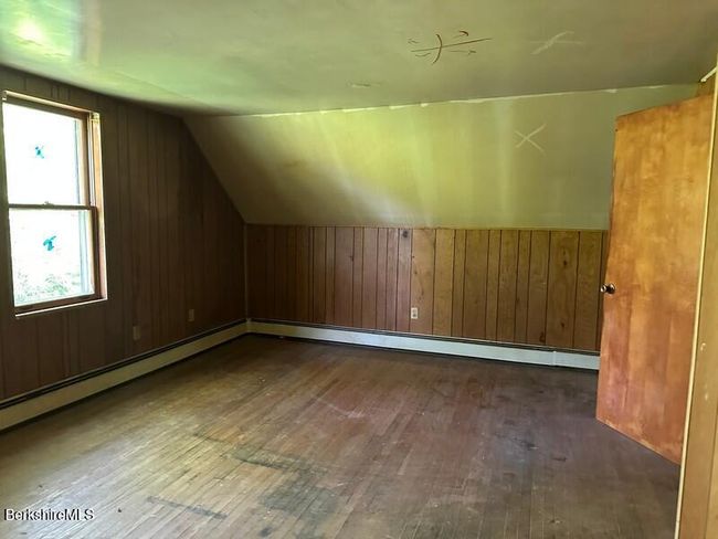 425 Barbour St, House other with 2 bedrooms, 1 bathrooms and 4 parking in North Adams MA | Image 20