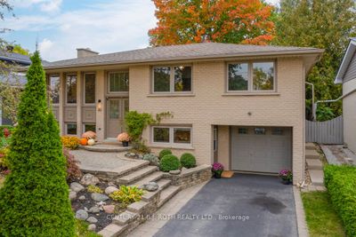 30 Mountbatten Cres, House other with 3 bedrooms, 2 bathrooms and 3 parking in Barrie ON | Image 1