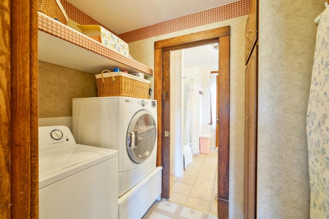 E7695B Highway 23/33, House other with 5 bedrooms, 2 bathrooms and null parking in EXCELSIOR WI | Image 16