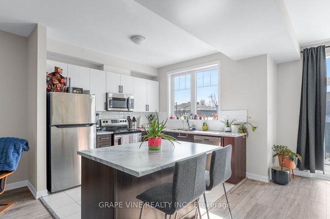 50 Teelin Circle, House attached with 2 bedrooms, 2 bathrooms and 2 parking in Barrhaven ON | Image 7