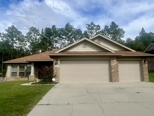 3020 Crown Creek Cir, Crestview, FL, 32539-9000 | Card Image