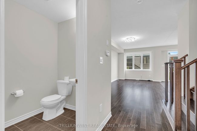 377 Dolman St, House attached with 3 bedrooms, 3 bathrooms and 2 parking in Breslau ON | Image 7