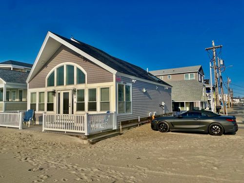 3-28 Concord Ave, Hampton, NH, 03842-3013 | Card Image