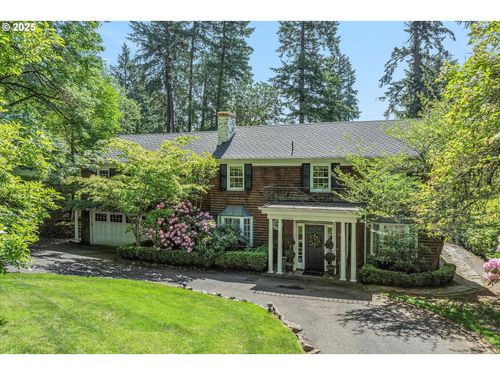 149 Iron Mountain Blvd, Lake Oswego, OR, 97034-2823 | Card Image