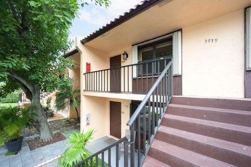 apt-205-5939 Forest Hill Blvd, West Palm Beach, FL, 33415-5568 | Card Image