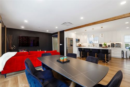 17052 Barneston St, Granada Hills, CA, 91344-2564 | Card Image